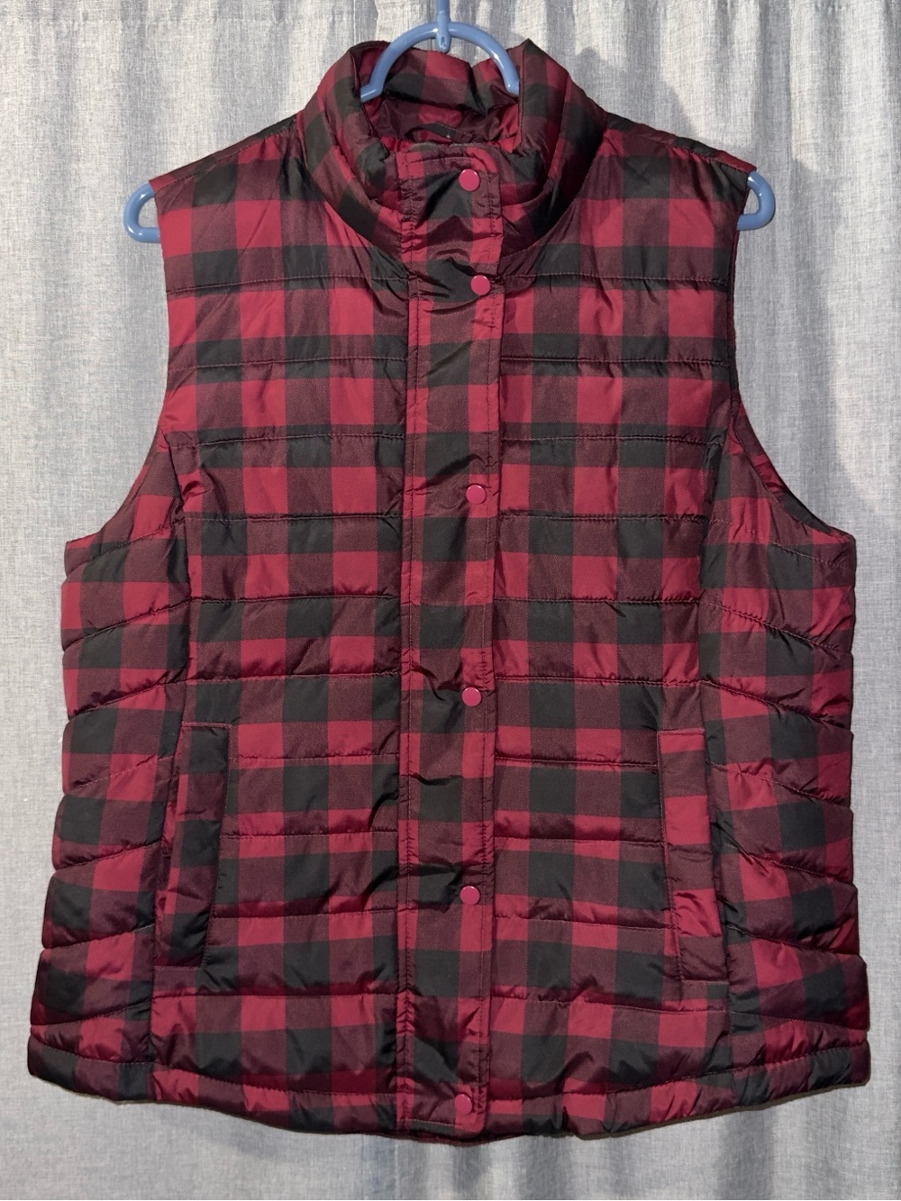 Gap Plaid Puffer Vest